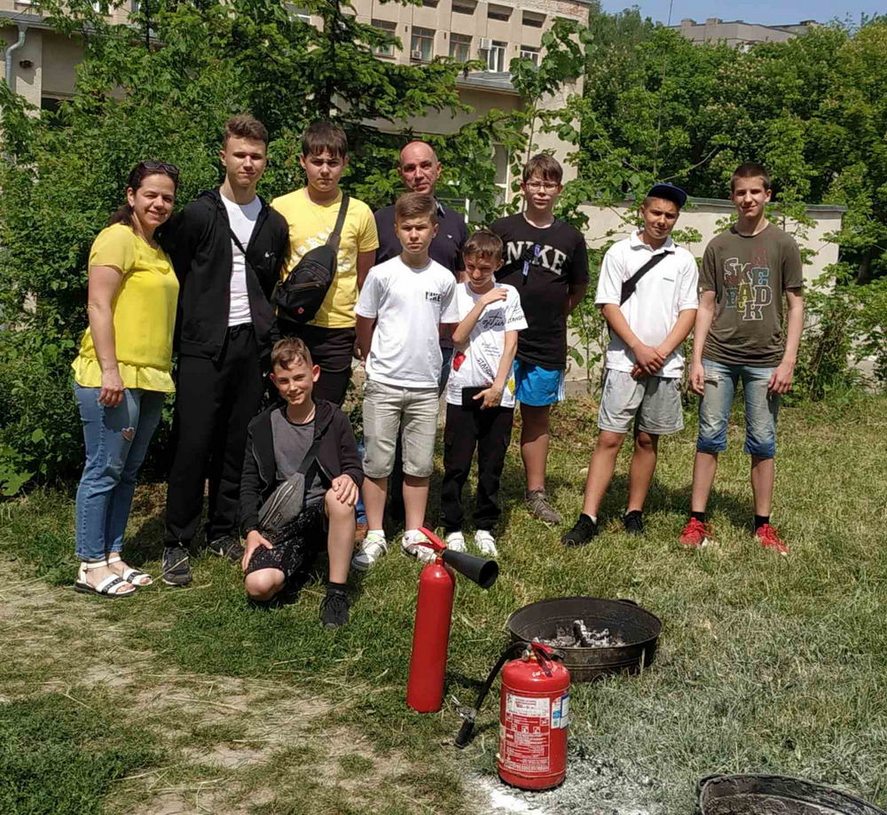 Заняття дружини юних пожежників