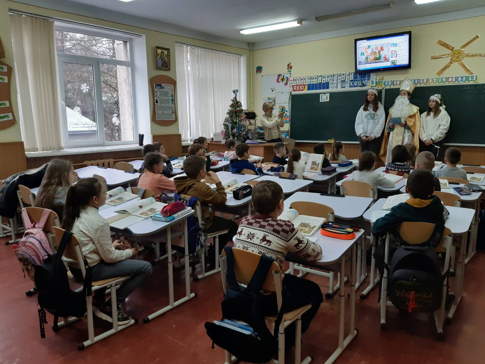 Миколай, Миколай! Ти до нас завітай!