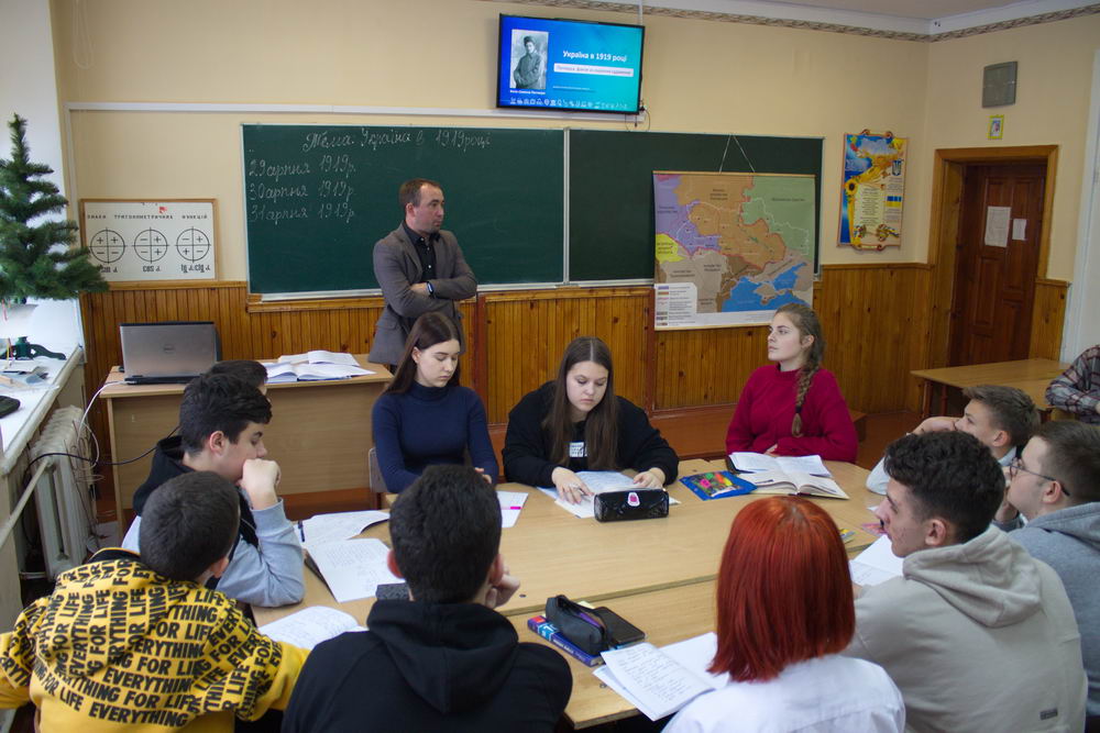 Вивчай та розрізняй: інфо-медійна грамотність